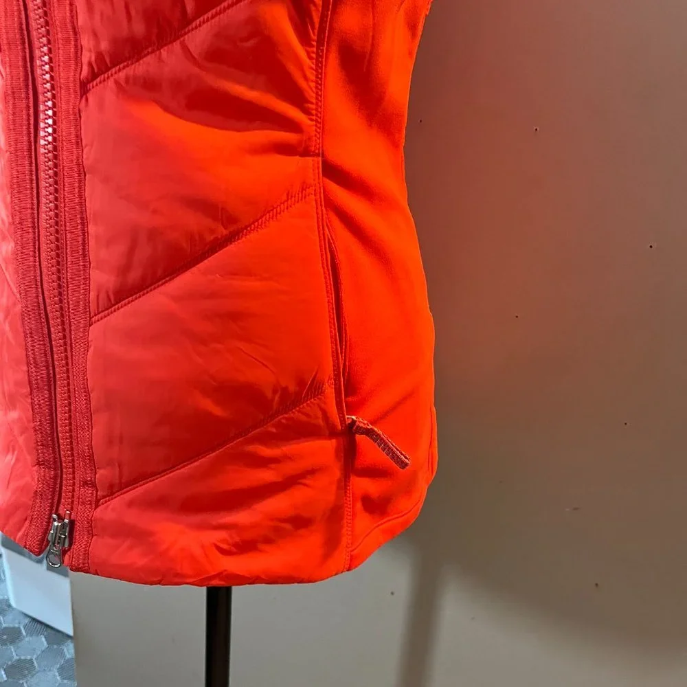 Athleta Torch Red Rock Ridge Vest - S - Picture 9 of 9